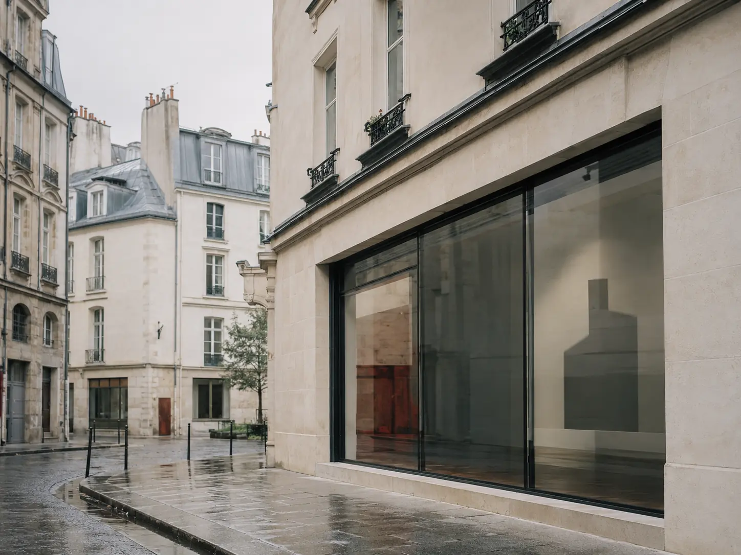 Évocation photographique éditoriale de Paris et de ses lieux d’art contemporain.